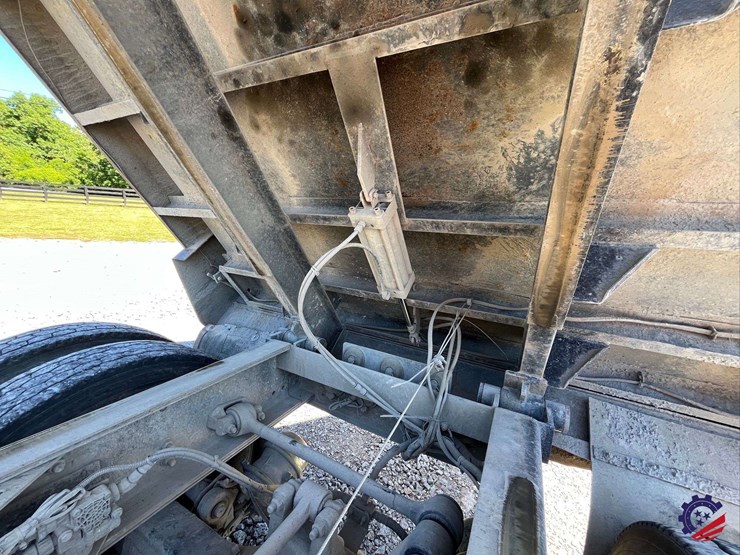 2017-kenworth-t680-image-93