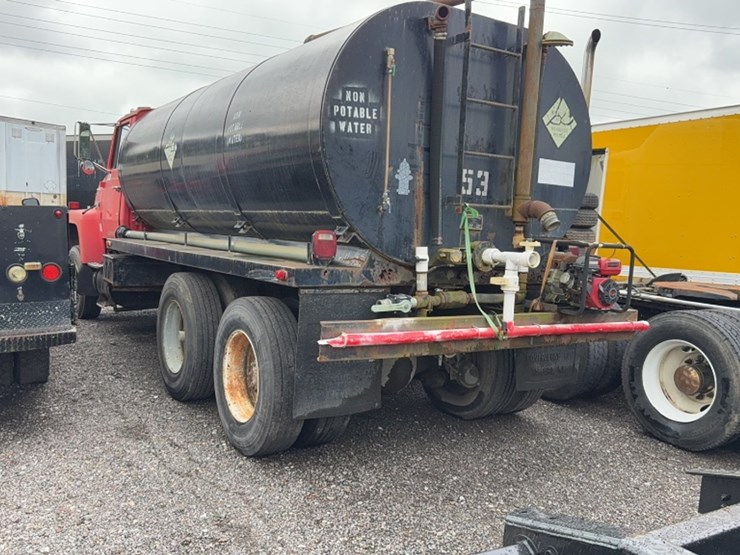 ford-l9000-image-11