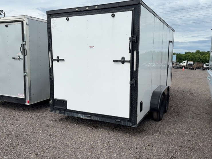 #3001-•-2024-seed-cargo-16'-bumper-pull-enlosed-trailer-image-4
