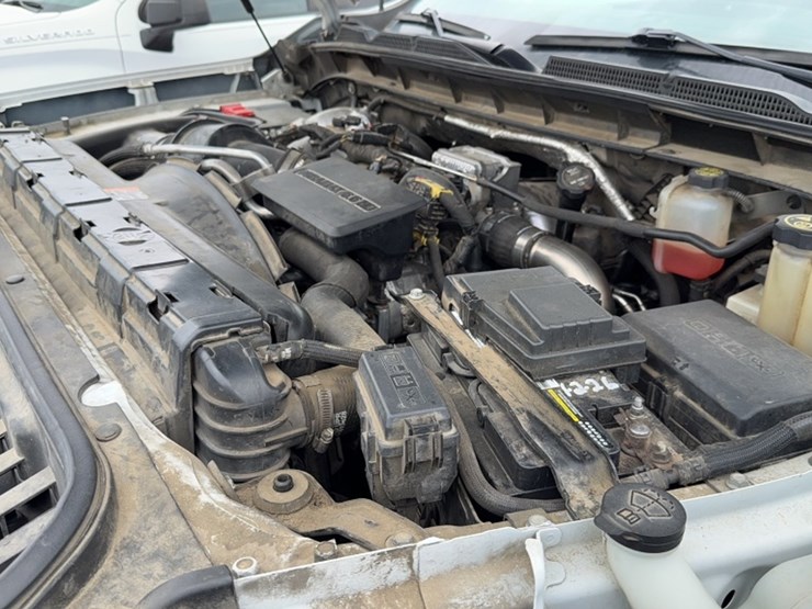 2021-gmc-3500-image-22