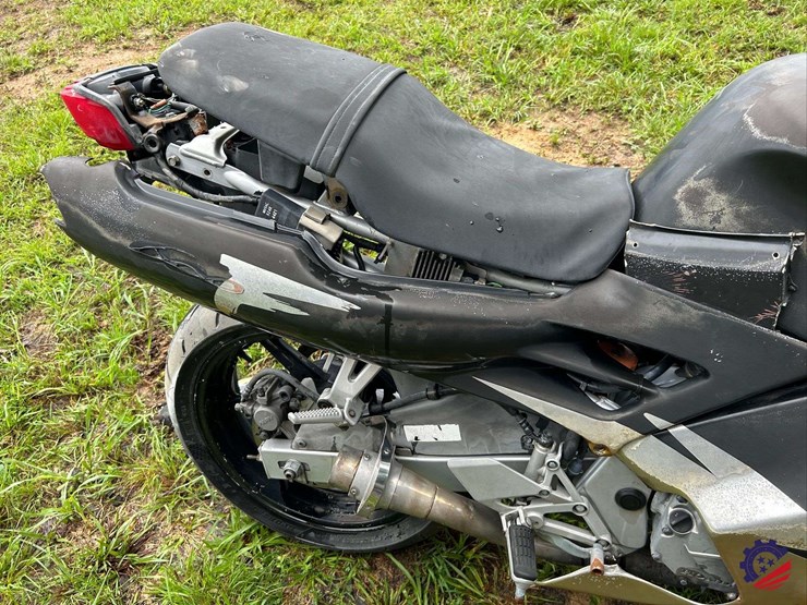 1994-honda-cbr600f-motorcycle-image-14
