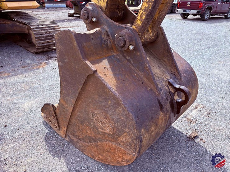 2014-komatsu-pc360-lc-10-image-17