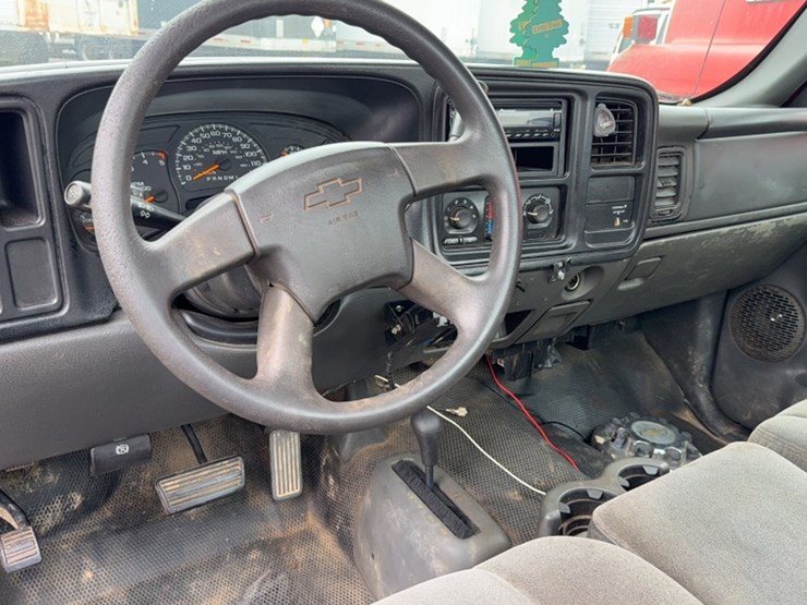 2005-chevrolet-3500-image-20