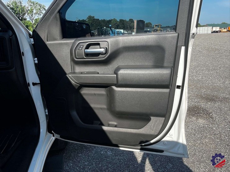 2019-chevrolet-silverado-truck-image-53