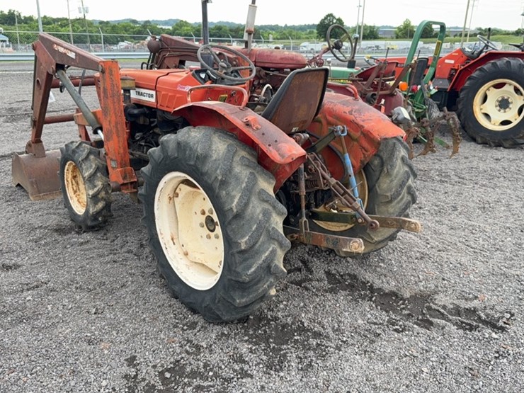 #3072-•-yanmar-276d-tractor-image-9