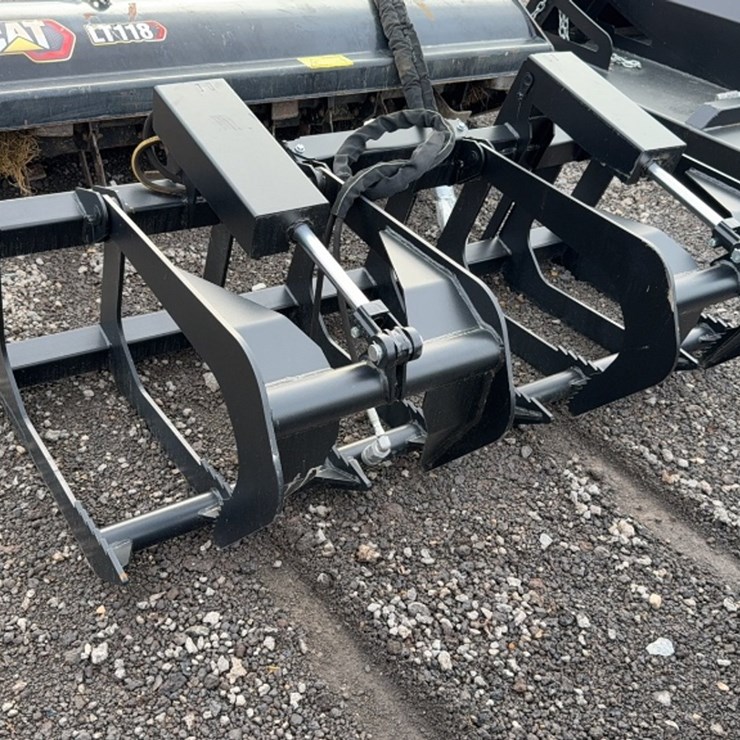 #2065 • 66" SKID STEER 2 CYLINDER SKELETON GRAPPLE