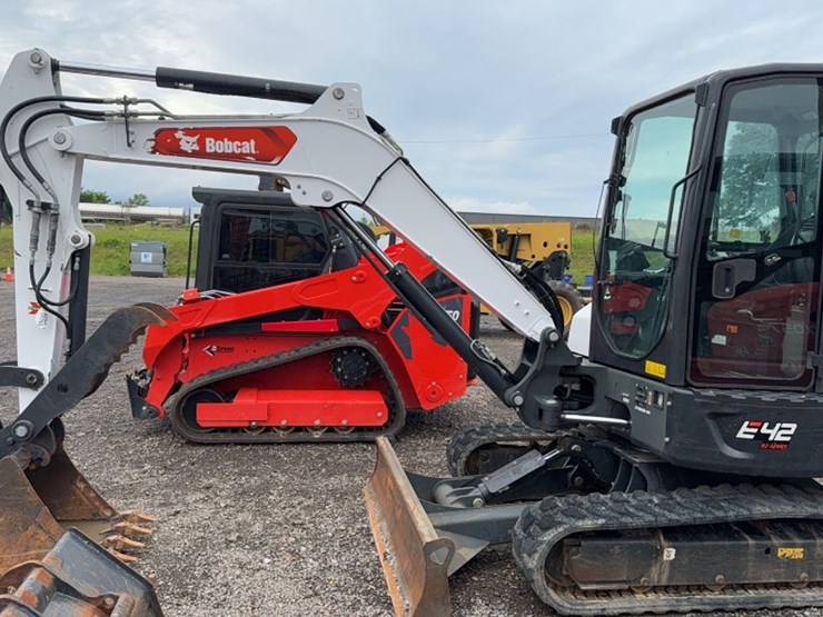 2022-bobcat-e42-image-12