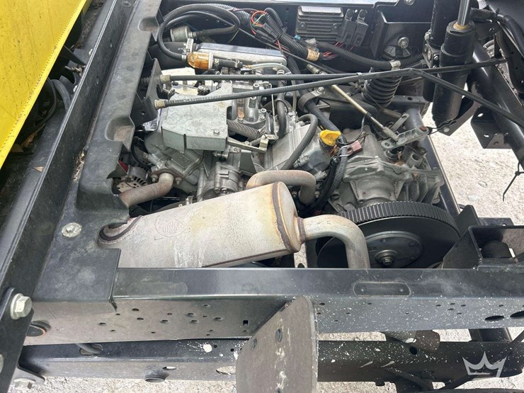 john-deere-gator-image-15