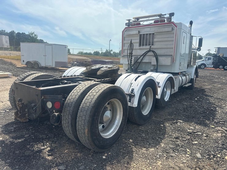 2006-kenworth-t800-image-8