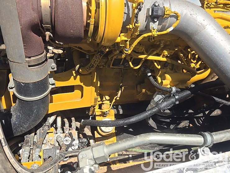 2023-deere-260e-image-39