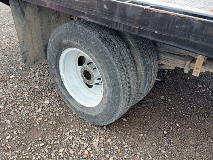 2012-chevrolet-3500-image-6