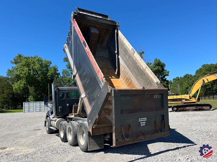 2017-kenworth-t680-image-95