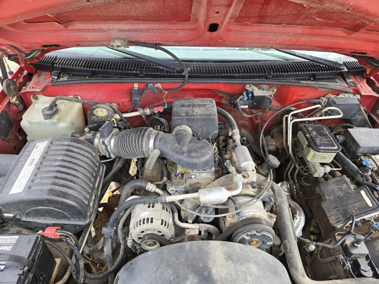 2000-chevrolet-3500-image-22