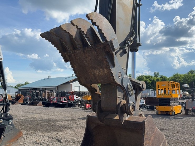 volvo-ec250el-image-5