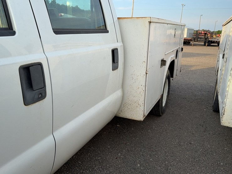 2008-ford-f350-image-16