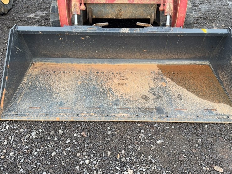 takeuchi-tl10v2-image-4