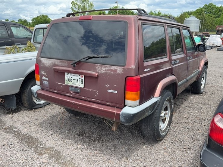 2000-jeep-cherokee-image-8