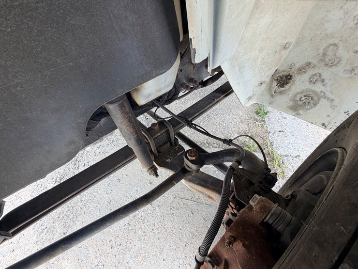 2005-international-durastar-4300-image-20