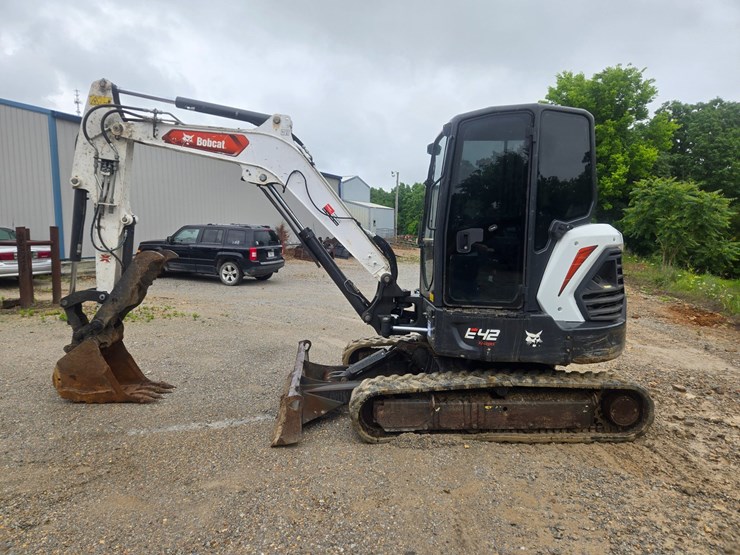 2022-bobcat-e42-image-5