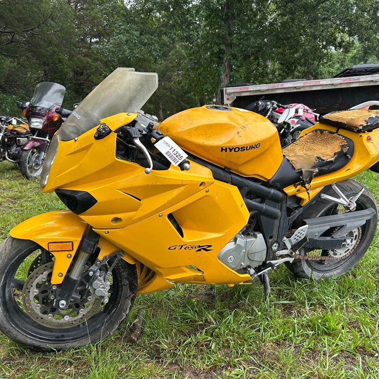 2008 HYOSUNG GT650 MOTORCYCLE
