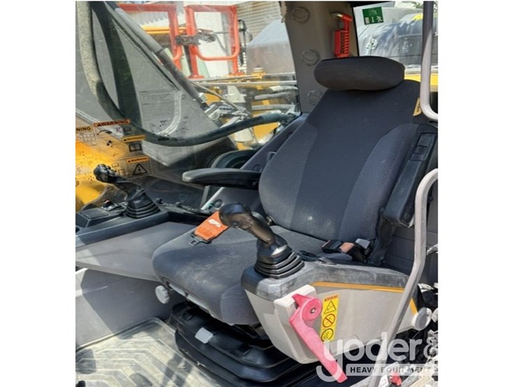2022-volvo-ec350el-image-5