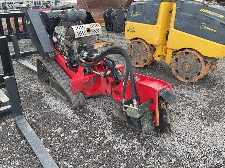 #2080-•-barreto-stump-grinder-image-2