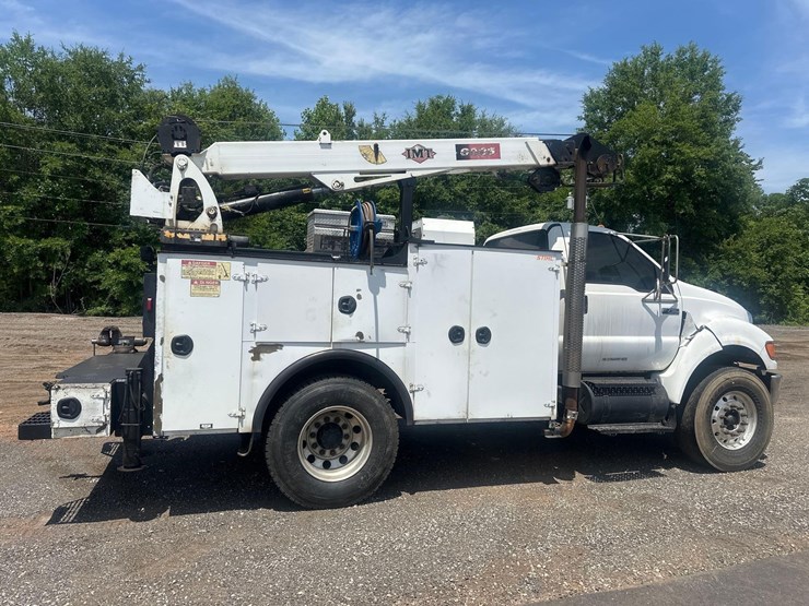 2007-ford-f750-image-4