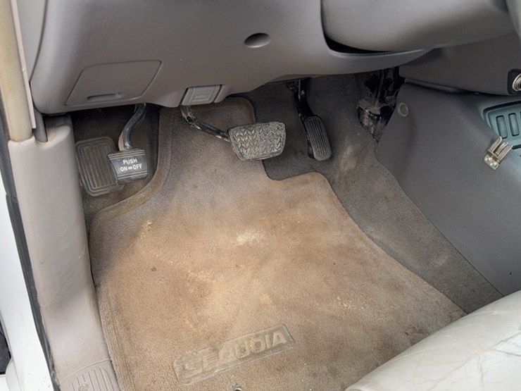 2007-toyota-sequoia-image-20