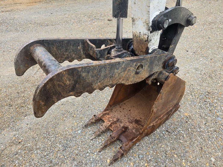 2022-bobcat-e42-image-63