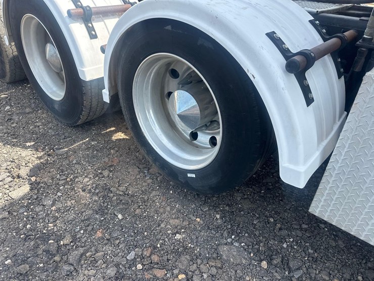 2006-kenworth-t800-image-13