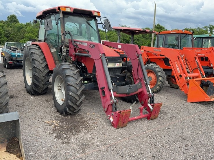 #3043-•-case-1050-tractor-image-3