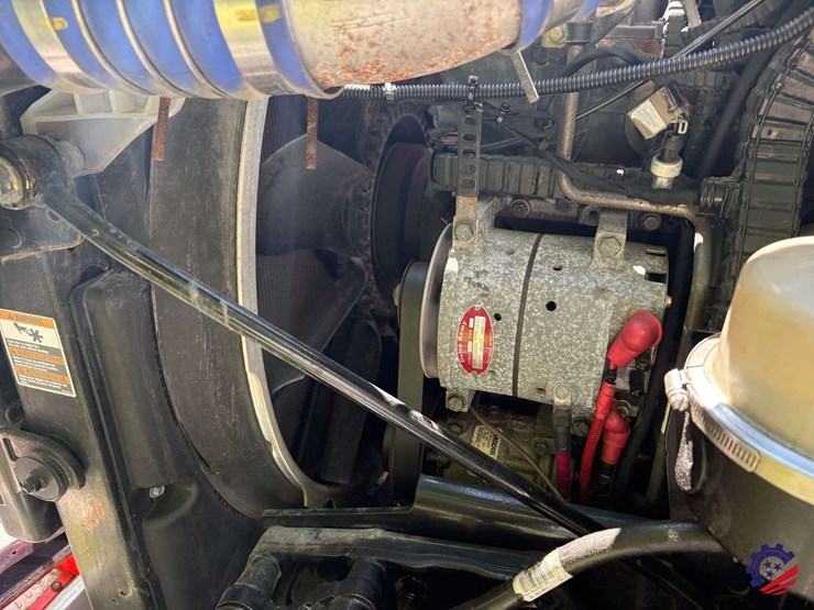 2020-peterbilt-579-image-96