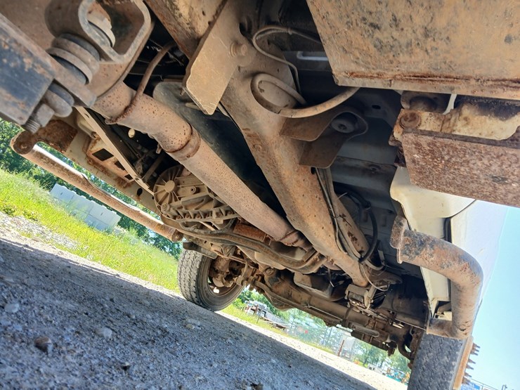 2003-ford-f550-image-99