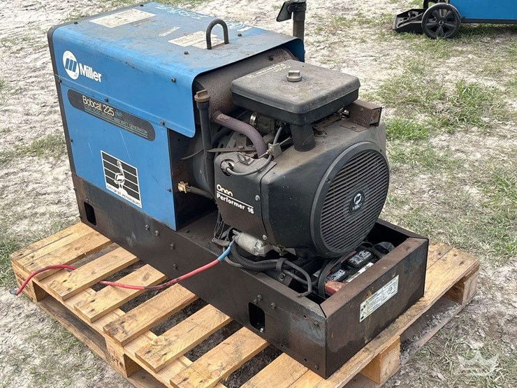 miller-bobcat-225g-image-3