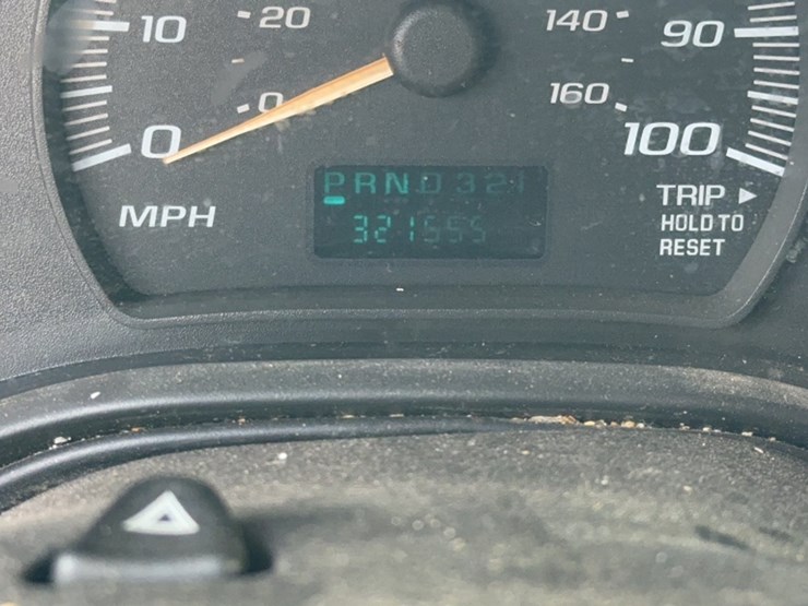 2004-chevrolet-3500-image-20