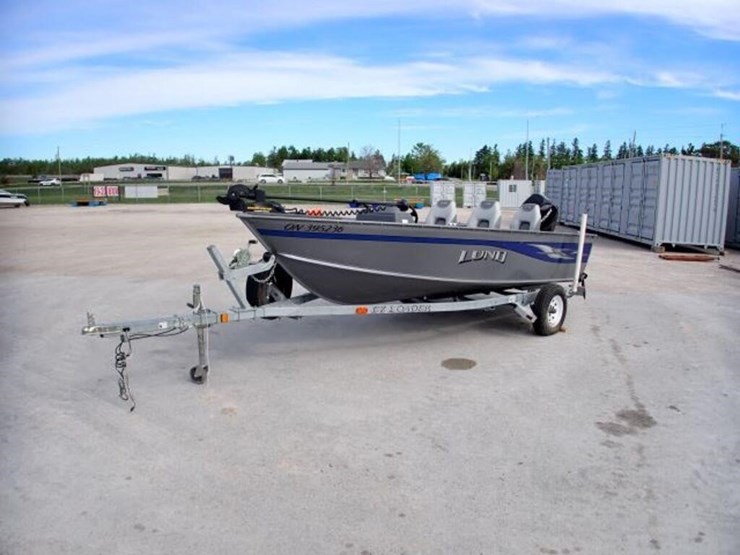 2006-lund-1625-classic-ss-16-ft-aluminum-boat-ca-y-image-1