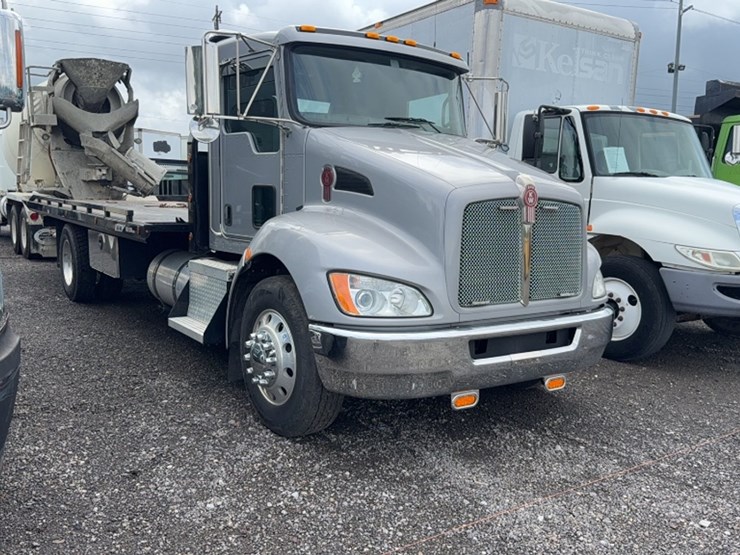 2019-kenworth-t270-image-3