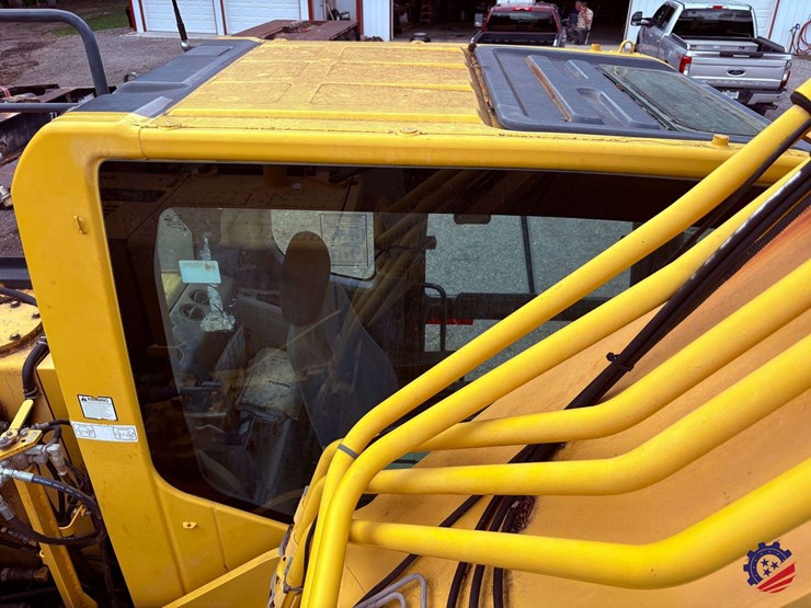 2014-komatsu-pc360-lc-10-image-76