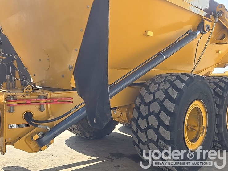 2023-deere-260e-image-15
