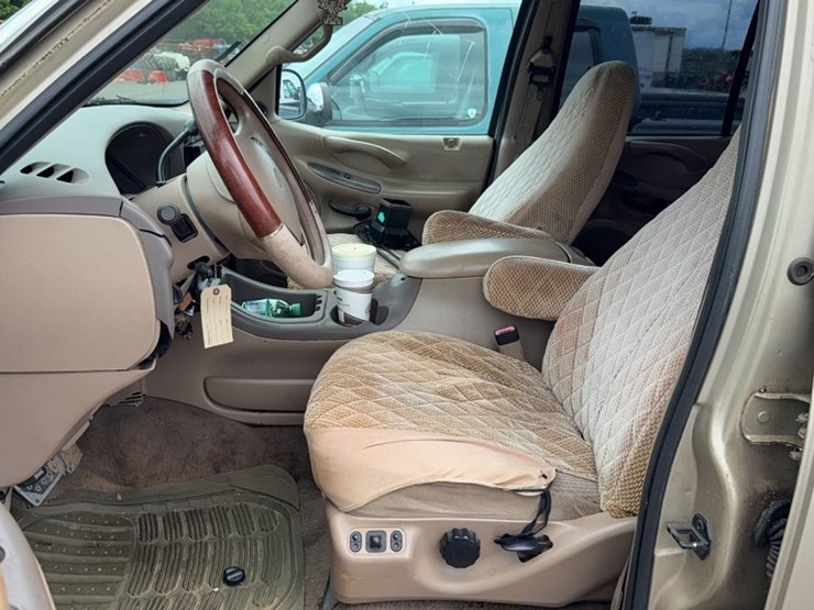 1999-ford-expedition-image-16
