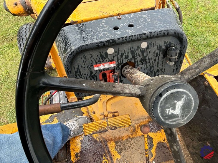 1989-john-deere-310-image-41
