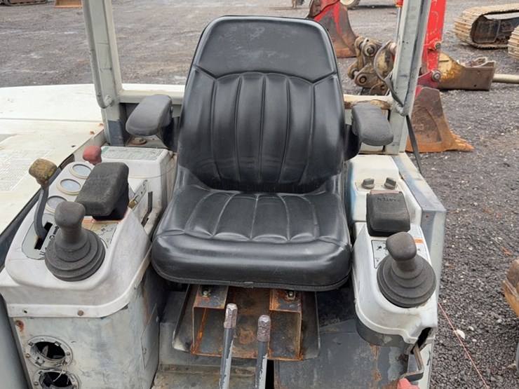 1998-bobcat-337-image-15