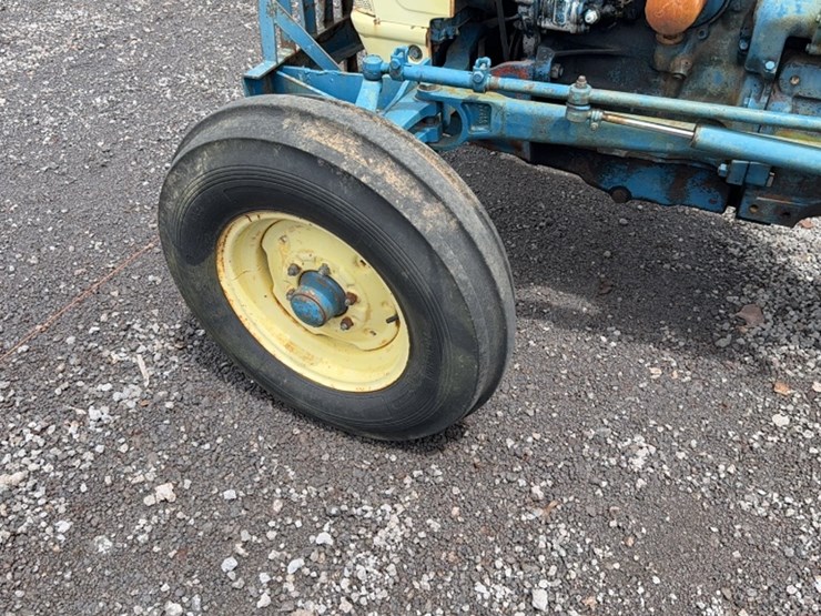 ford-tractor-image-14