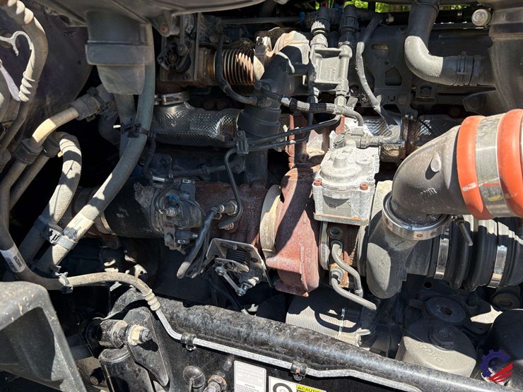 2020-peterbilt-579-image-101