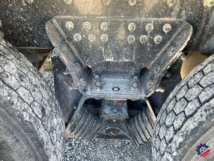 2017-kenworth-t680-image-46