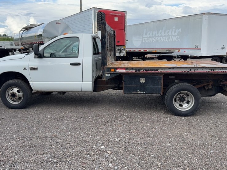 2007-dodge-3500-image-11