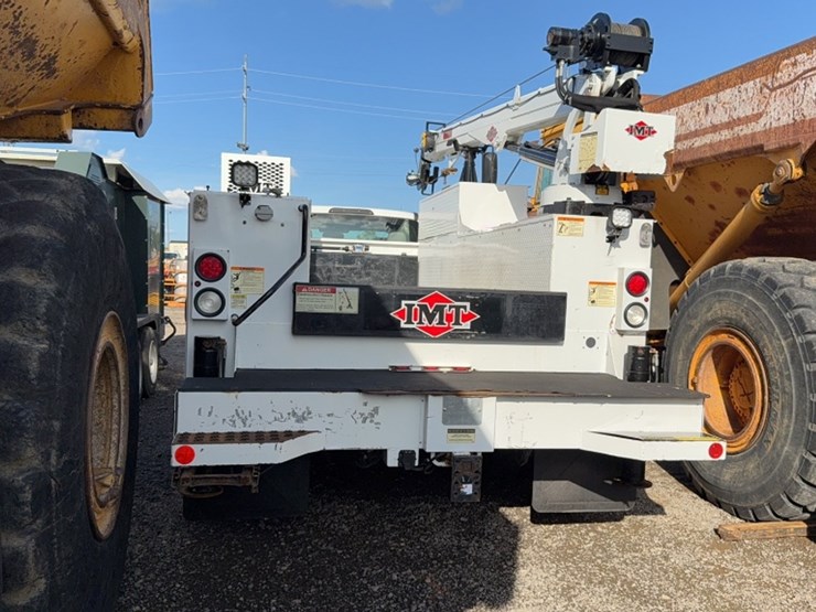 2019-ford-f550-image-13