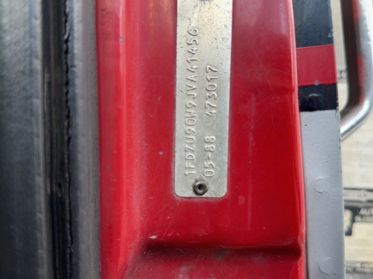 1988-ford-l9000-image-18