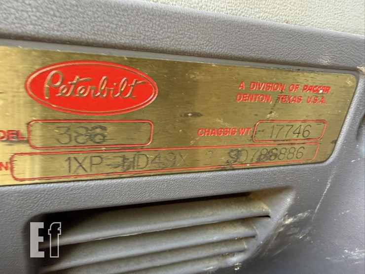 2009-peterbilt-386-image-62