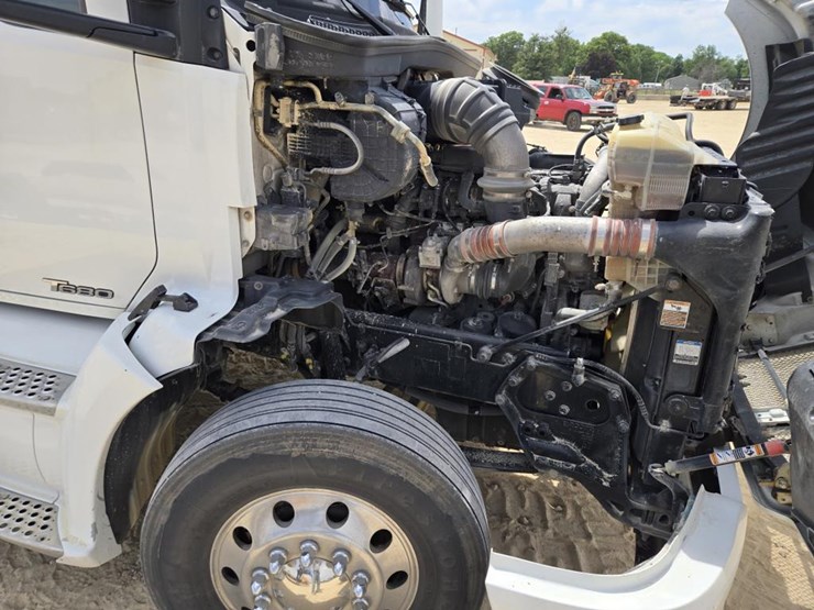 2018-kenworth-t680-image-32